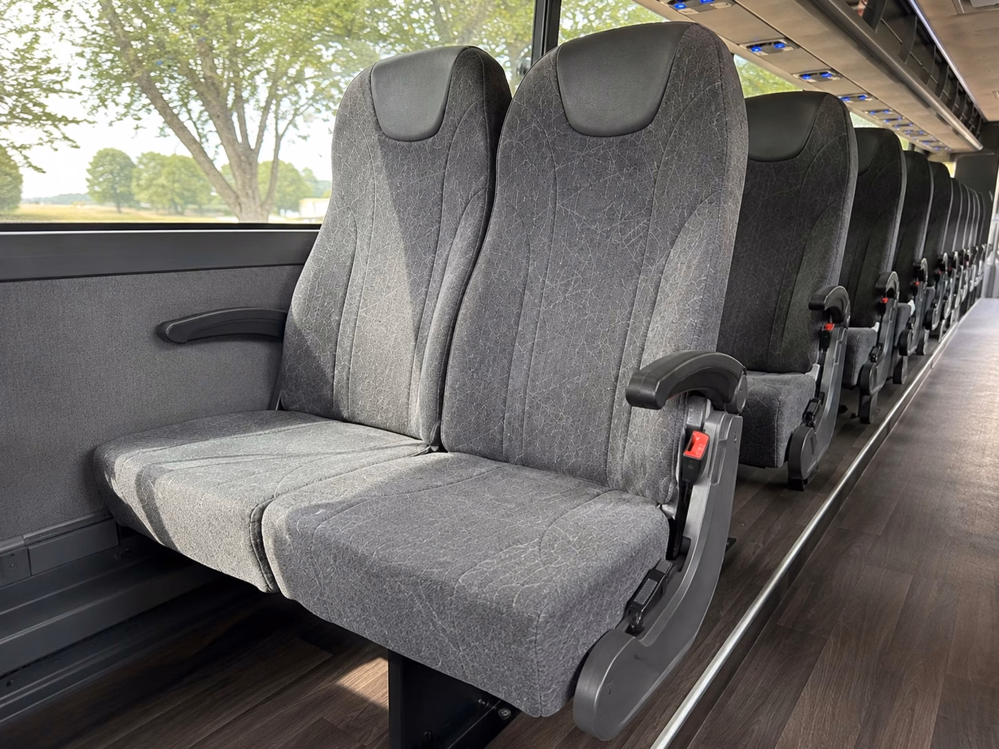 how the type of bus you choose changes charter bus prices in baltimore maryland