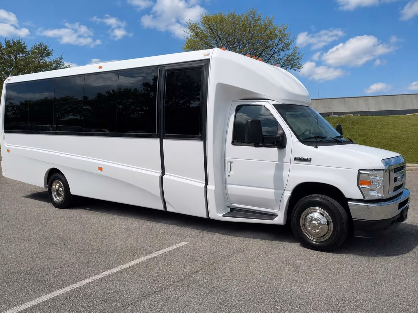 minibus rentals for smaller baltimore prom groups who want a private ride