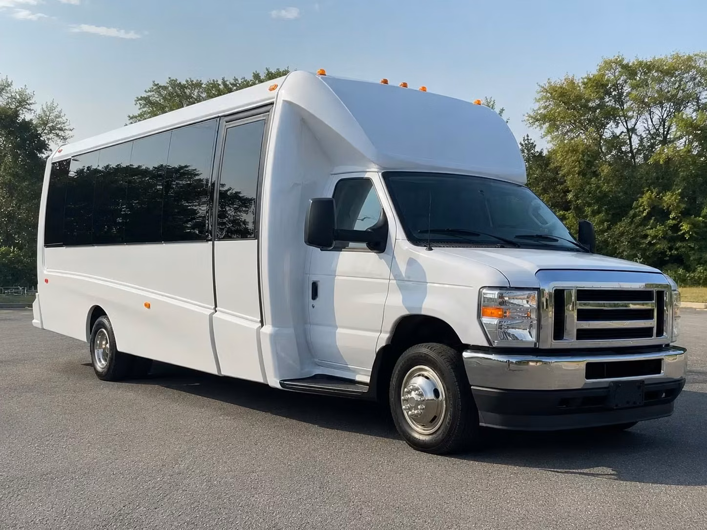 party buses for baltimore prom night that keep the energy going all night long