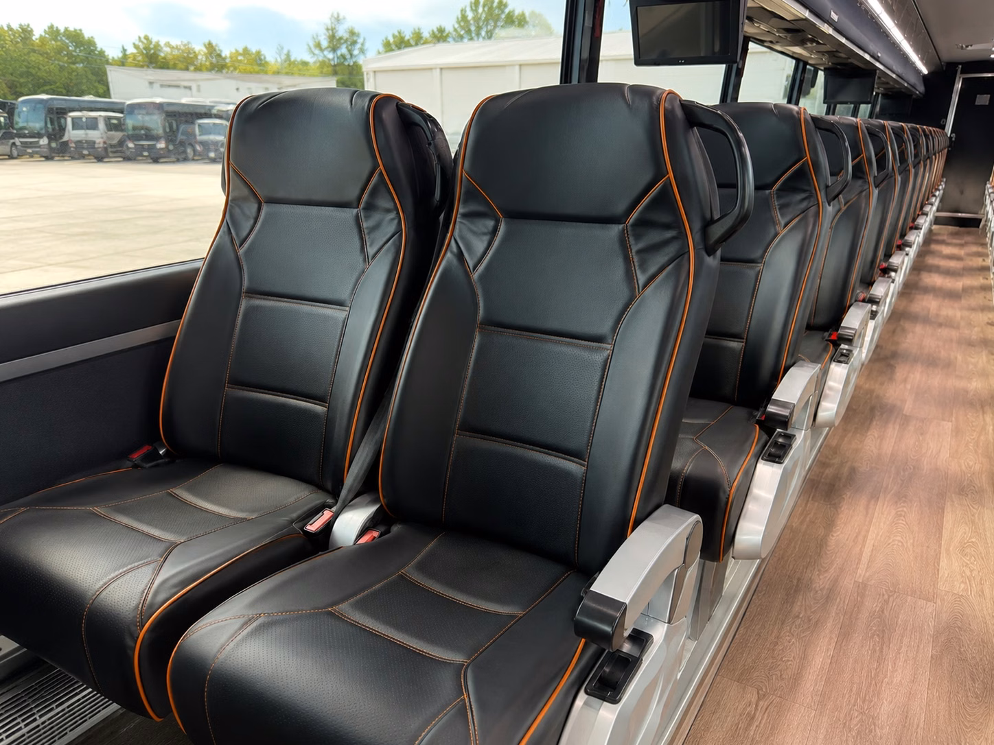 ravens fan bus rentals to m t bank stadium in baltimore
